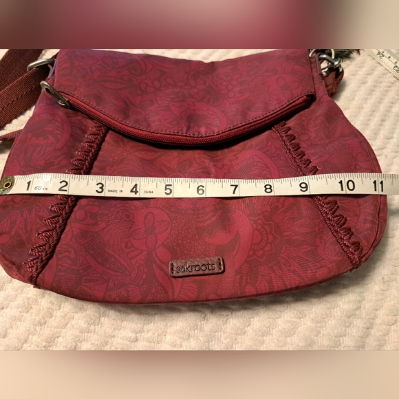 Sakroots Fold Over Crossbody Bag - Picture 10 of 14